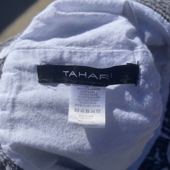 Tahari Floral Bucket Hat Women's Small - Picture 3 of 3